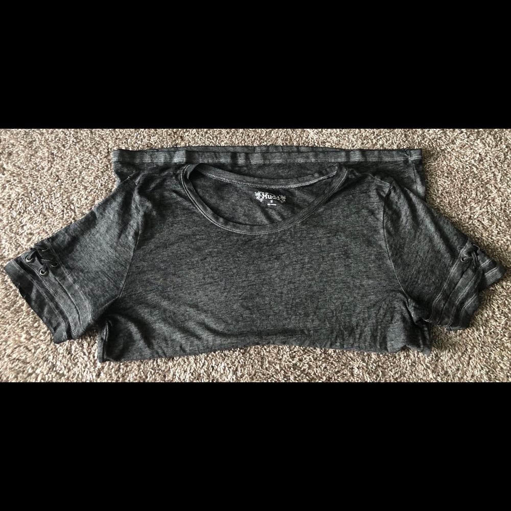 Dark gray tee